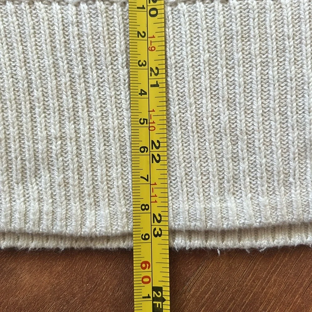 EUC Gap boat neck khaki knit light sweater - Picture 8 of 12